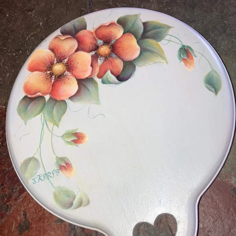 Vintage Hand painted Handheld Mirror with Heart Cutout‎